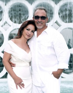 Gloria and Emilio Estefan (Photocredit: Jesus Carrero).