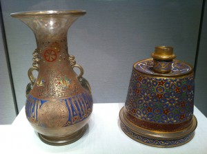 Vasijas del arte islámico, c. 1300-1329. Foto Julio César Paredes